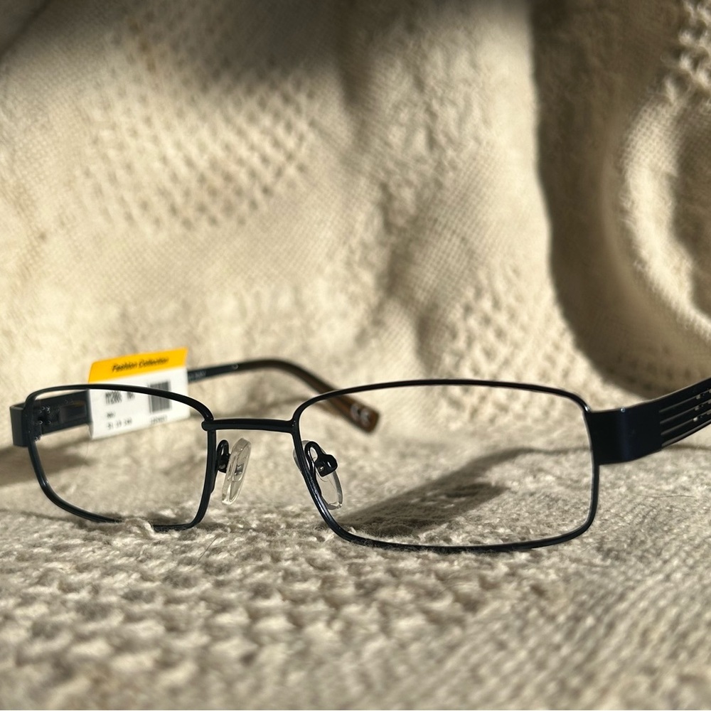 Navy rectangle metal eyeglass frame. New w demo lens, spring hinges Davis Vision